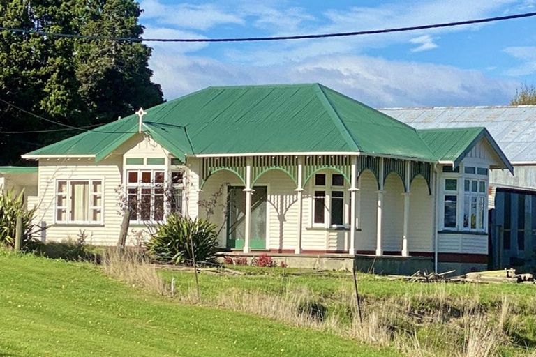 Photo of property in 2 Laura Street, Lumsden, 9730