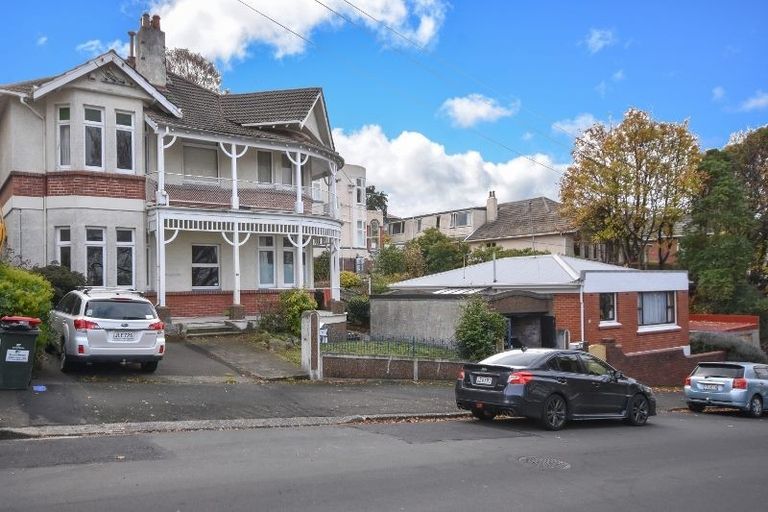 Photo of property in 40 Manor Place, Dunedin Central, Dunedin, 9016