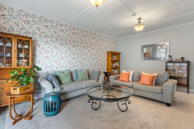 Photo of property in 173 Waihi Road, Hawera, 4610