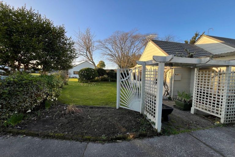 Photo of property in 19 Kingfisher Way, Te Kowhai, Hamilton, 3288