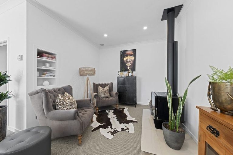 Photo of property in 59 Gilbert Street, New Plymouth, 4310