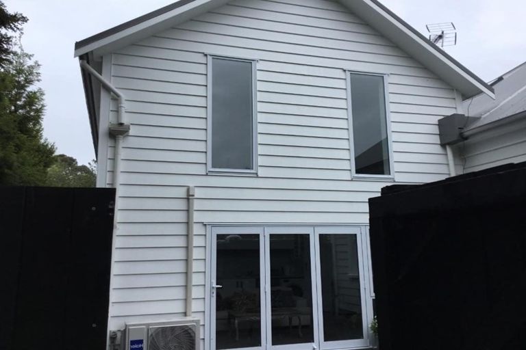 Photo of property in 10 Olwyn Place, Greenhithe, Auckland, 0632