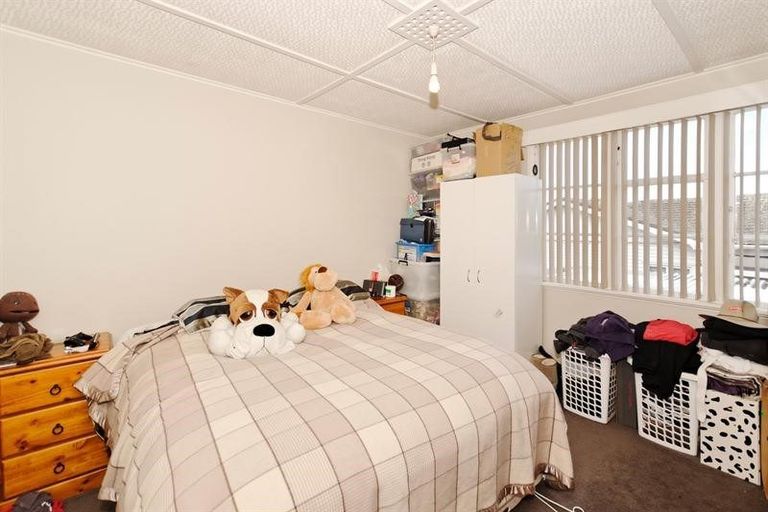 Photo of property in 310 Great North Road, Henderson, Auckland, 0612