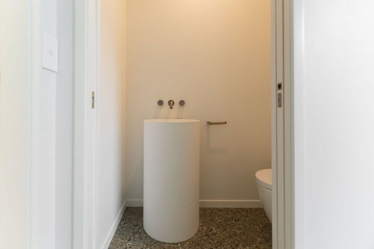 Photo of property in 10 Soudley Court, Jacks Point, Queenstown, 9371