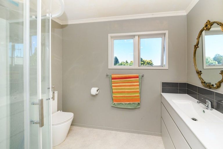 Photo of property in 33 Sheffield Street, Awapuni, Palmerston North, 4412