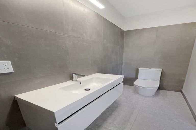 Photo of property in 149u3 Onepu Road, Lyall Bay, Wellington, 6022