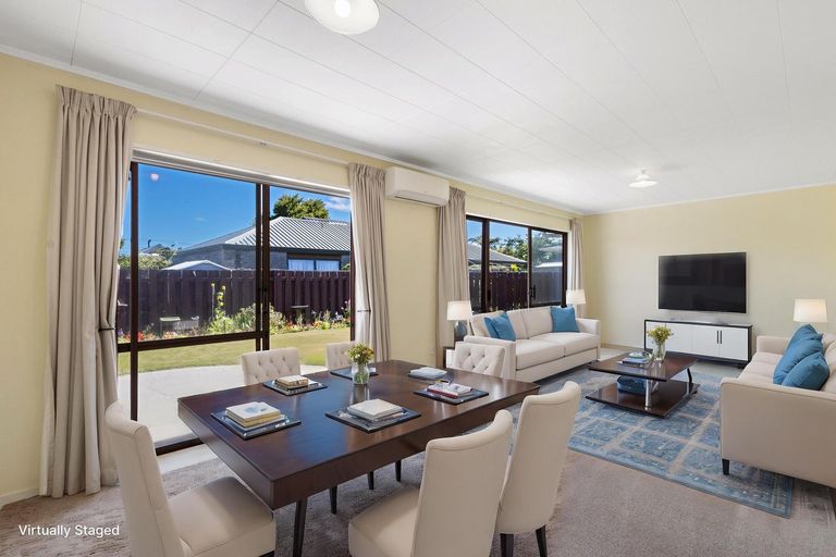Photo of property in 11b Bowen Street, Cambridge, 3434