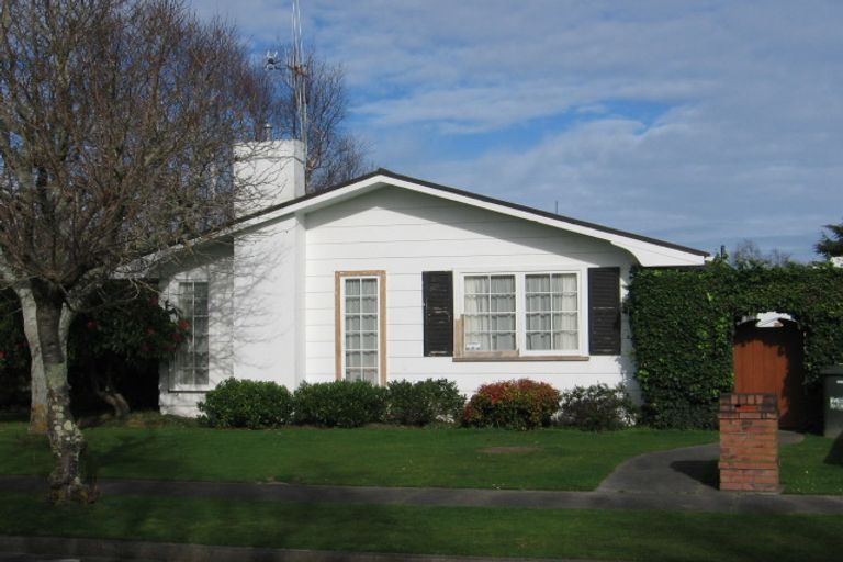 Photo of property in 1 Rakino Place, Awapuni, Palmerston North, 4412