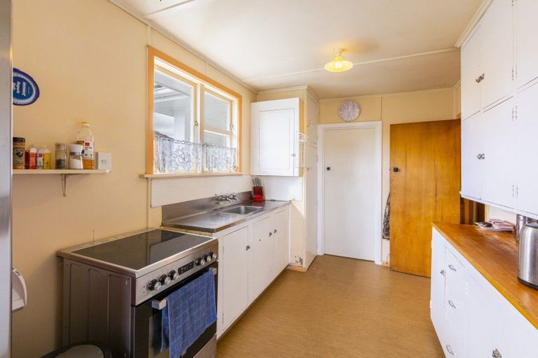 Photo of property in 32 Bibby Street, Waipawa, 4210