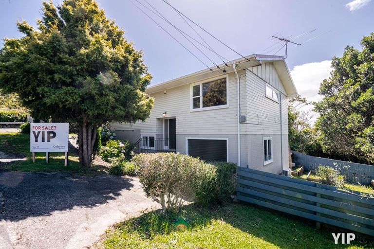 Photo of property in 18 Elliott Street, Johnsonville, Wellington, 6037