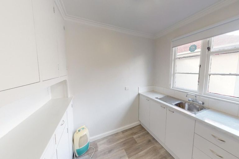Photo of property in 12 Larsen Court, Roslyn, Palmerston North, 4414