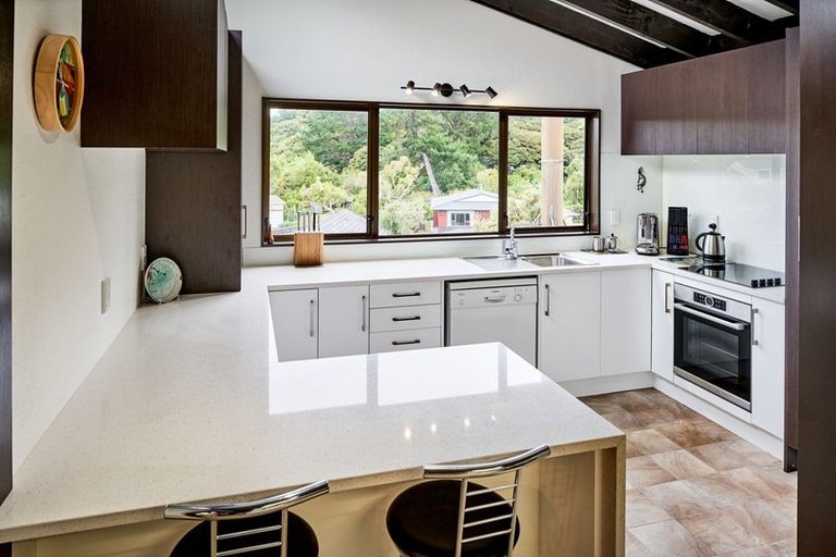 Photo of property in 4 Mizzen Place, Whitby, Porirua, 5024