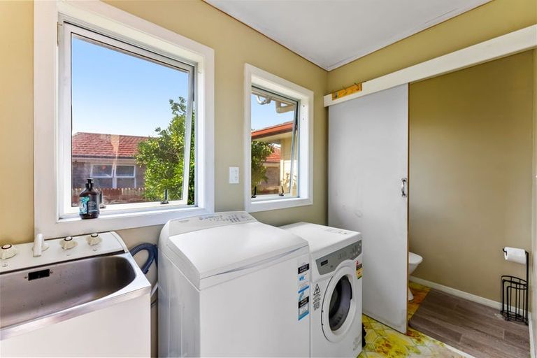 Photo of property in 3 Michelle Place, Mangere, Auckland, 2022