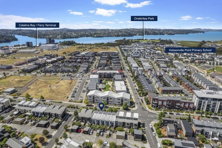 Photo of property in 216 Hobsonville Point Road, Hobsonville, Auckland, 0616