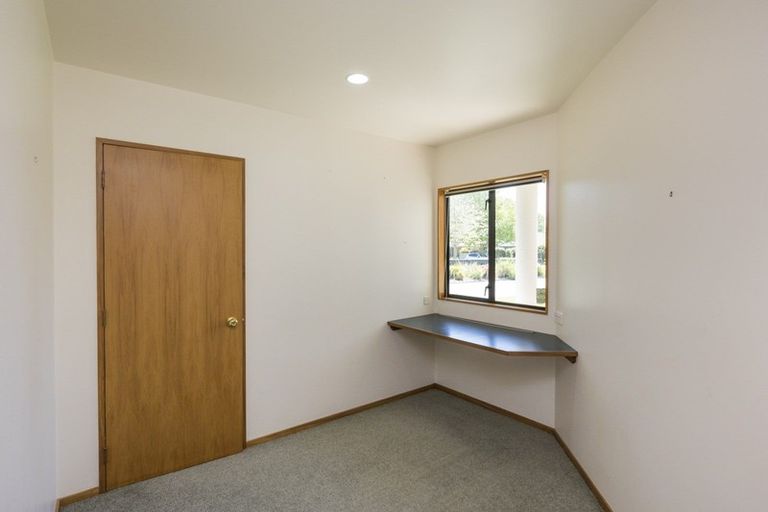 Photo of property in 16 Tudor Grove, Feilding, 4702