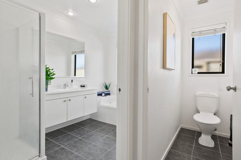 Photo of property in 114 Wentworth Drive, Rototuna North, Hamilton, 3210