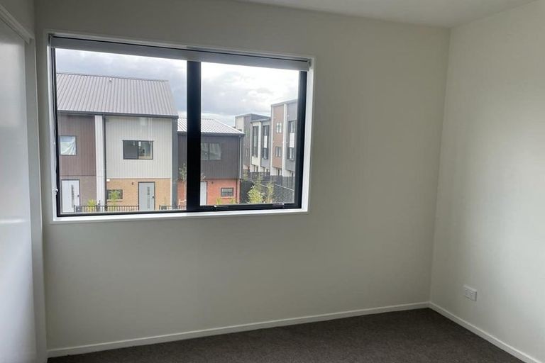 Photo of property in 21 Jabuka Street, Glen Eden, Auckland, 0602