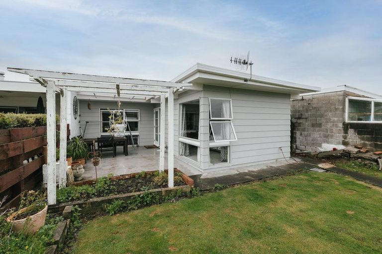 Photo of property in 72a Fairs Road, Milson, Palmerston North, 4414