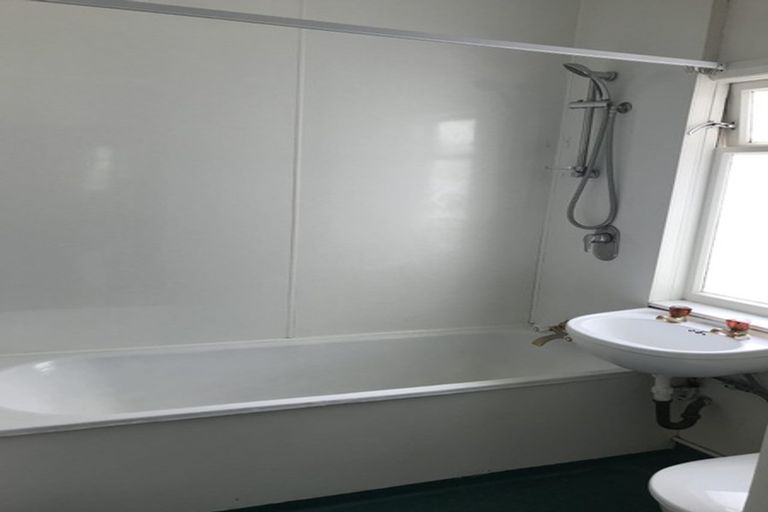 Photo of property in 1u8 Earls Terrace, Mount Victoria, Wellington, 6011