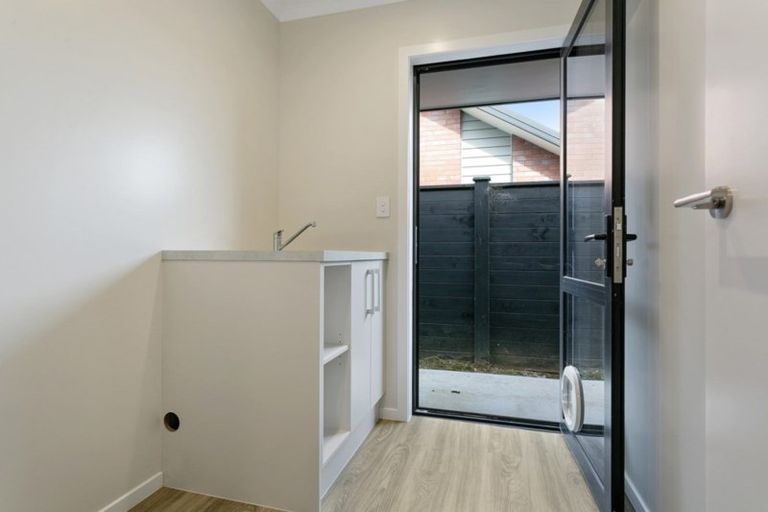 Photo of property in 6 Lewis Way, Cambridge, 3434