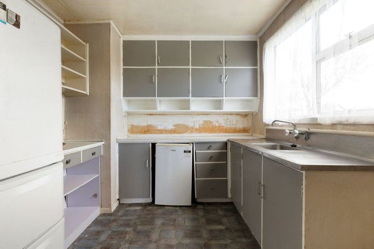 Photo of property in 63 Oakfield Crescent, Pukete, Hamilton, 3200