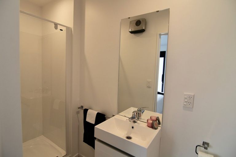 Photo of property in 138d Holly Road, St Albans, Christchurch, 8014