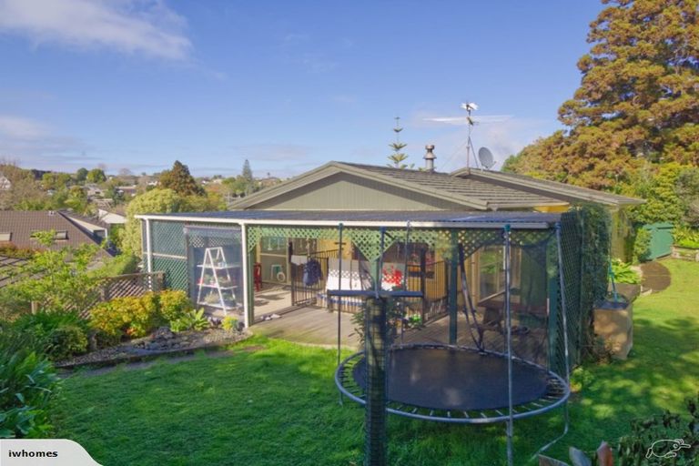 Photo of property in 20 Jayne Place, Torbay, Auckland, 0630