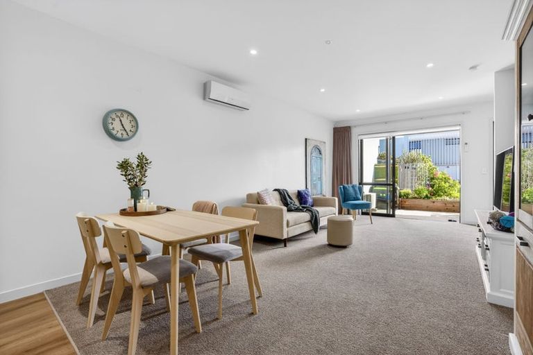 Photo of property in 28 Walter Merton Road, Hobsonville, Auckland, 0616