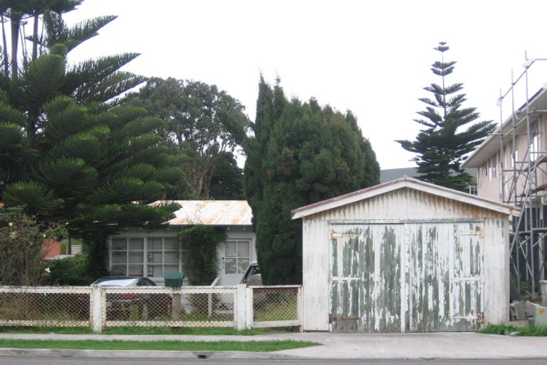 Photo of property in 355 Kapiti Road, Paraparaumu Beach, Paraparaumu, 5032