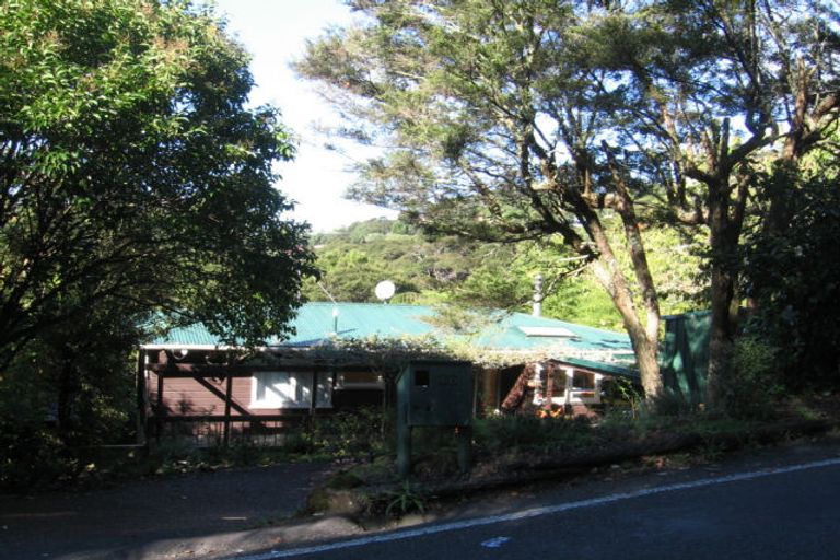Photo of property in 60 Kopiko Road, Titirangi, Auckland, 0604