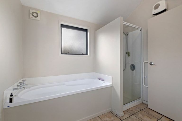 Photo of property in 77 Meadowstone Drive, Wanaka, 9305