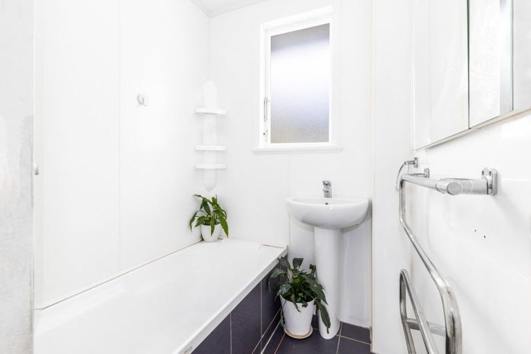 Photo of property in 118 Te Pene Avenue, Titahi Bay, Porirua, 5022