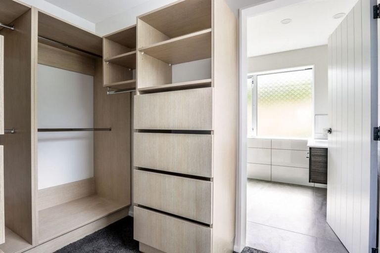 Photo of property in 103 Kakariki Grove, Waikanae, 5036