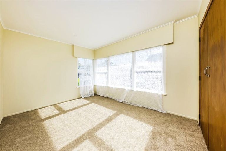Photo of property in 65 Christmas Road, Manurewa, Auckland, 2102
