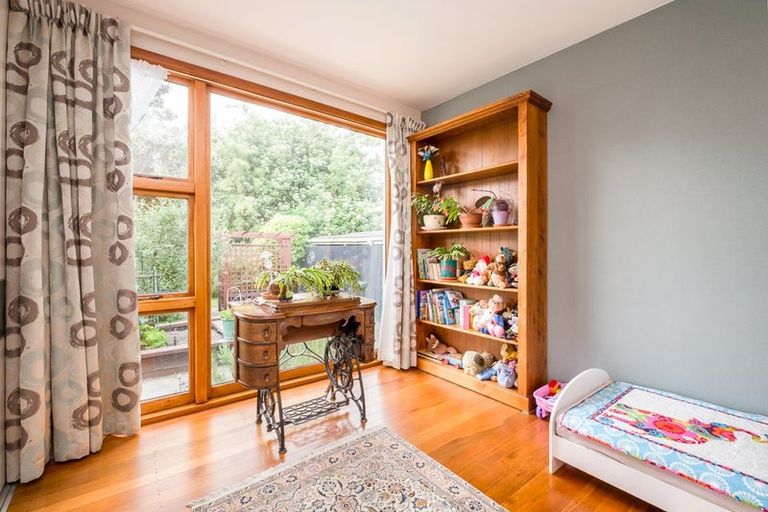 Photo of property in 72 Woodbury Street, Russley, Christchurch, 8042