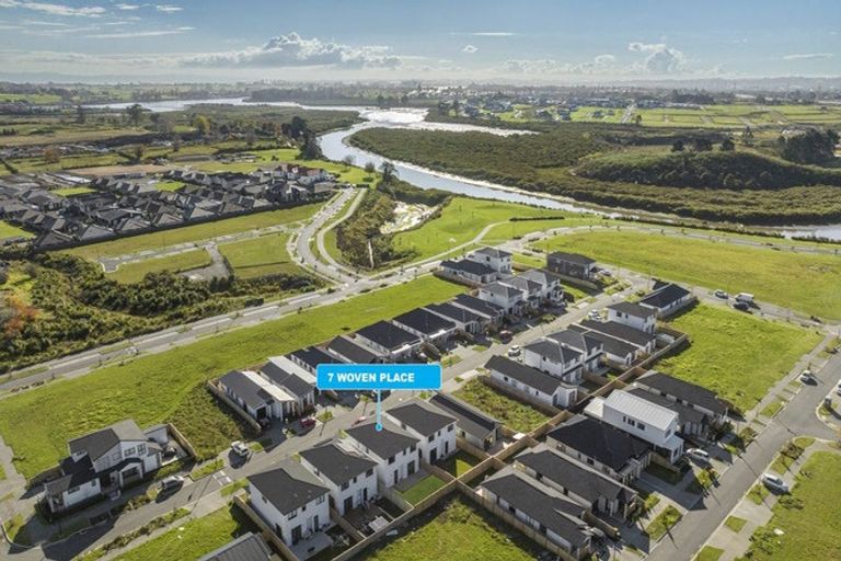 Photo of property in 7 Woven Place, Karaka, 2113