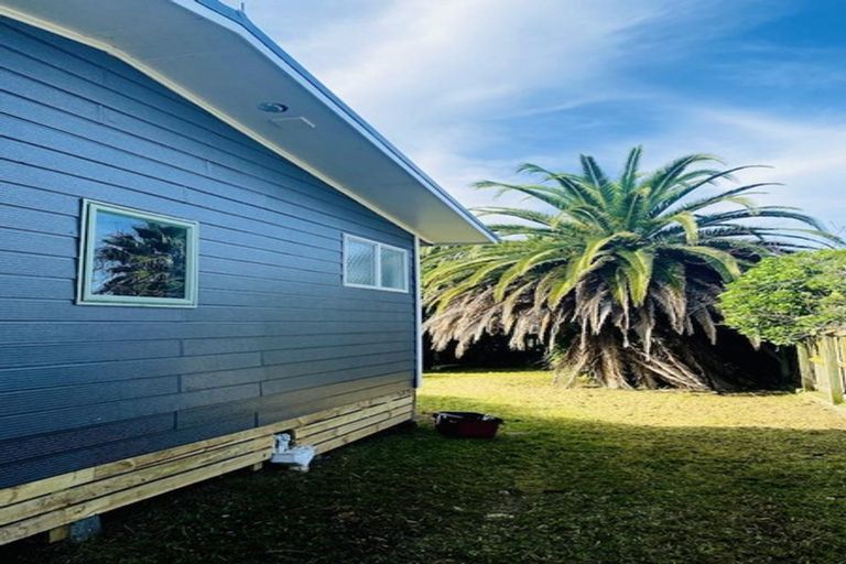 Photo of property in 281 One Tree Point Road, One Tree Point, 0118