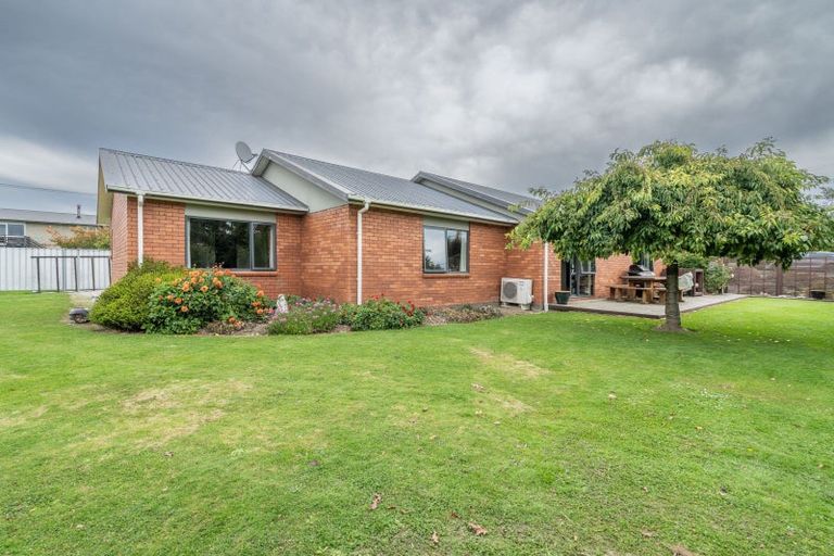 Photo of property in 33 Morton Street, Edendale, 9825