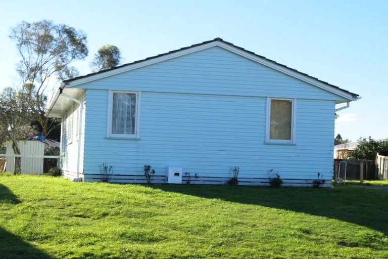 Photo of property in 39 Mayflower Close, Mangere East, Auckland, 2024