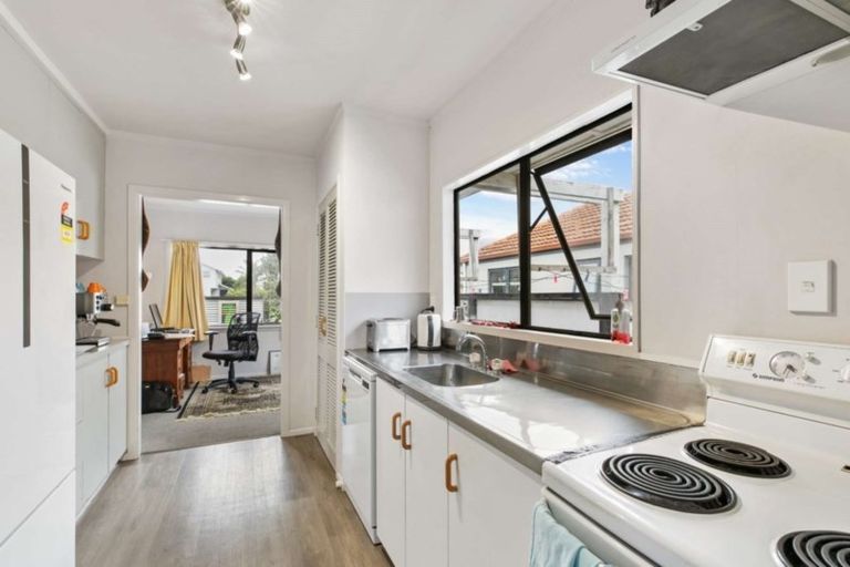 Photo of property in 60 Campbell Road, Mount Maunganui, 3116