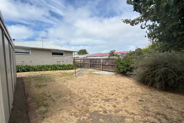 Photo of property in 19 Lamorna Road, Parklands, Christchurch, 8083