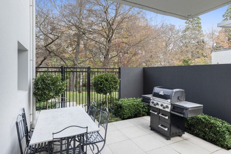 Photo of property in 1/18 Carlton Mill Road, Merivale, Christchurch, 8014