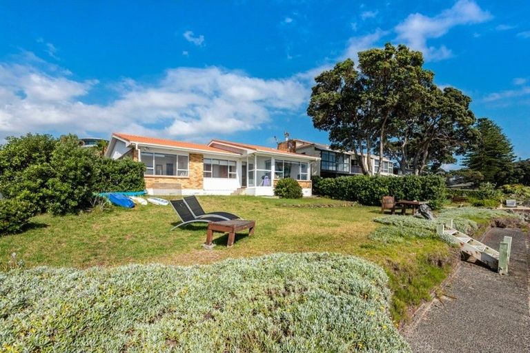 Photo of property in 305 Hibiscus Coast Highway, Orewa, 0931