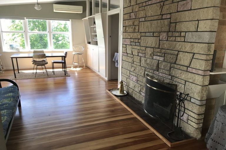 Photo of property in 28 Hillcrest Road, Hillcrest, Hamilton, 3216