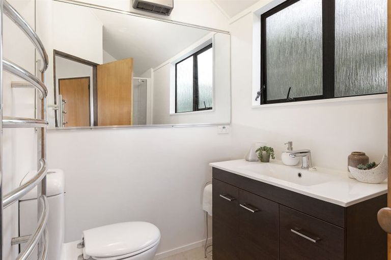 Photo of property in 5 The Haven, Whitby, Porirua, 5024