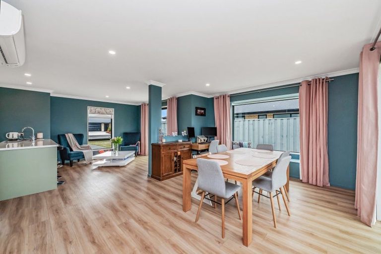 Photo of property in 6 Lady Isaac Drive, Rolleston, 7615