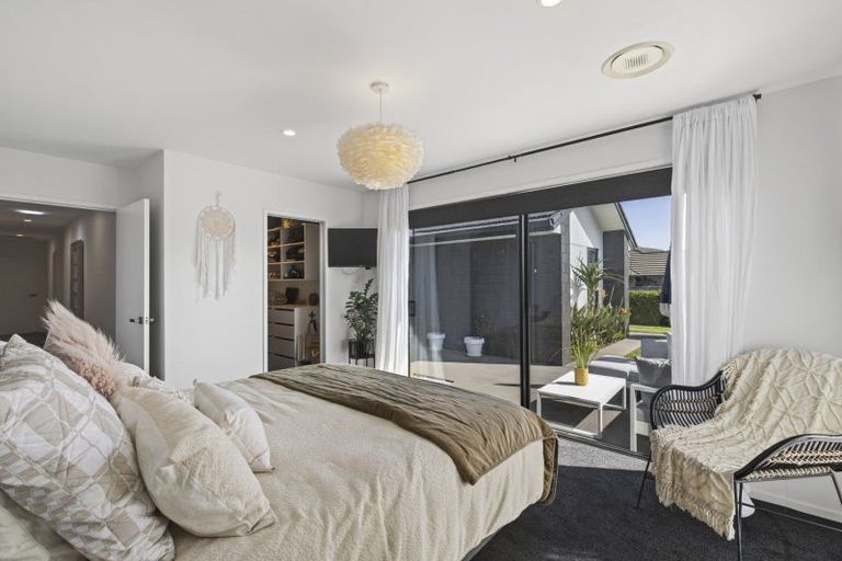 Photo of property in 44 Coby Sydney Drive, Bell Block, New Plymouth, 4312