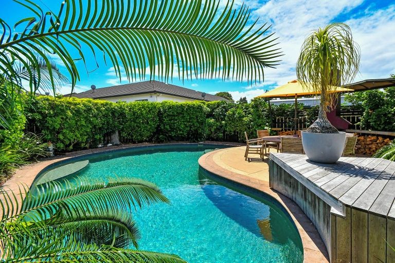 Photo of property in 11a Youngs Road, Papakura, 2110