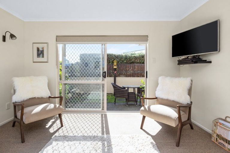 Photo of property in 14 Cassino Crescent, Onekawa, Napier, 4110