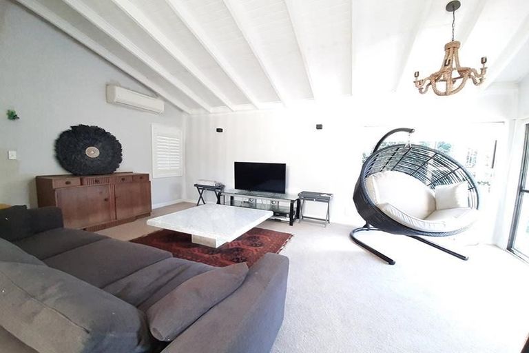 Photo of property in 1/34 Glamorgan Drive, Torbay, Auckland, 0630